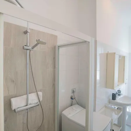 Apartment Ale E-commerce Buccinasco